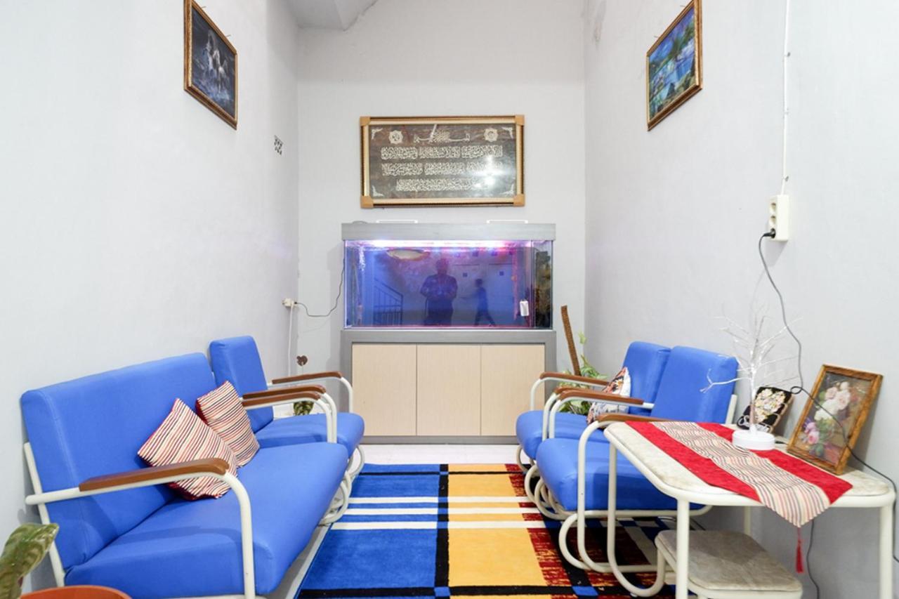 Reddoorz Near Jalan Adi Sucipto Solo Hotel Buitenkant foto